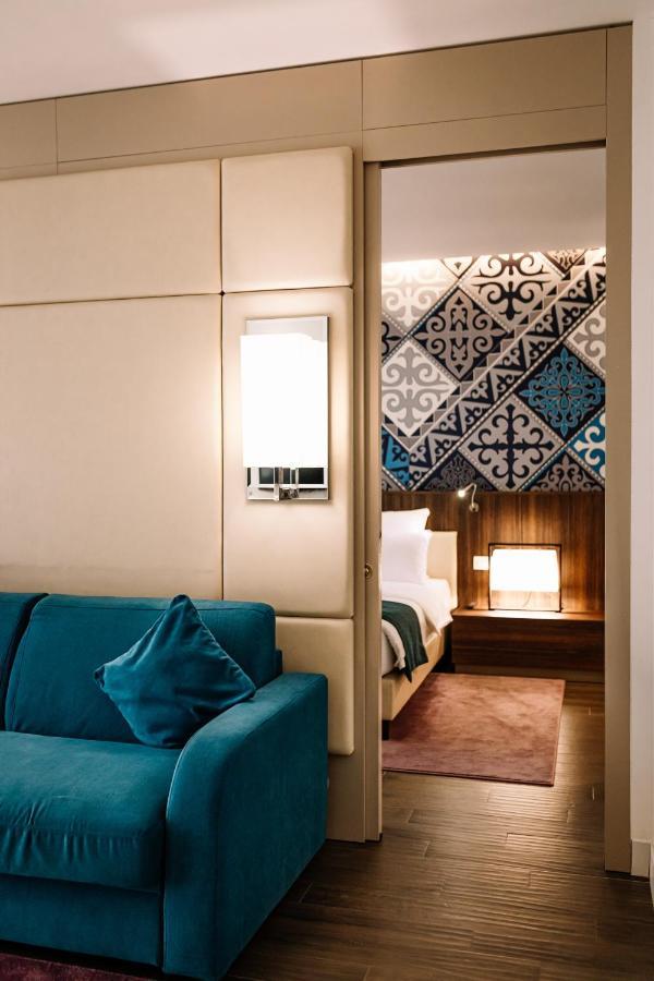 Mercure Almaty City Center Exterior foto